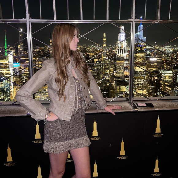 Meet your Posher, Makayla - Picture 3 of 7